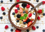 Yoghurt for breakfast helps lower blood pressure