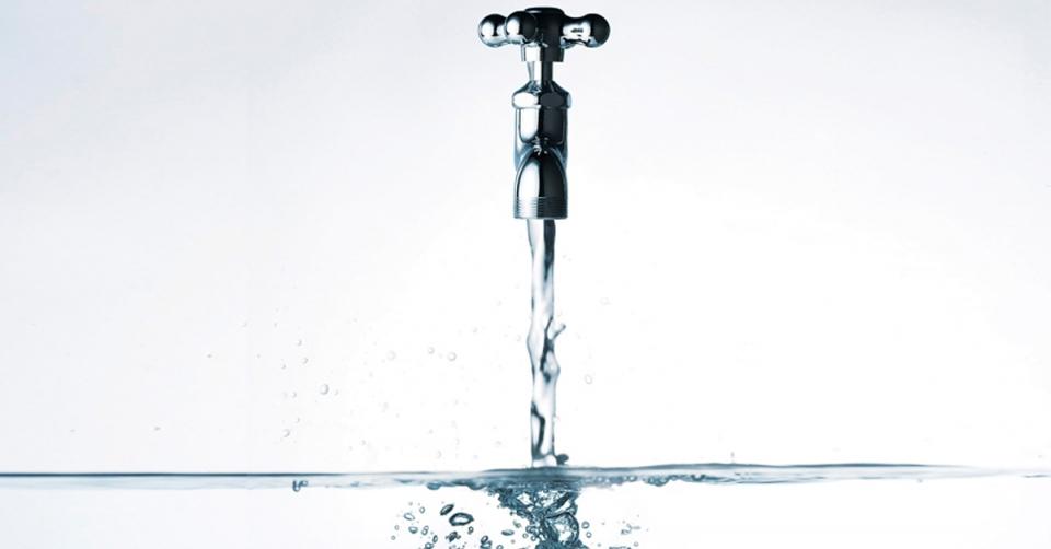 Fluoride in water is risking children's health image 