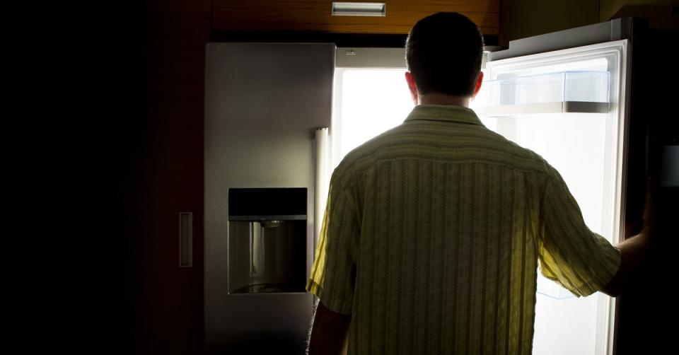 Late-night snacking could lead to breast or prostate cancer image 